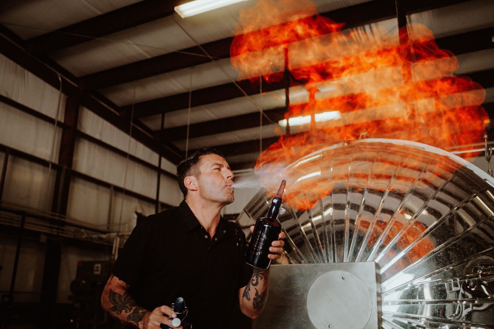 Load video: Huckberry presents Dirt Texas